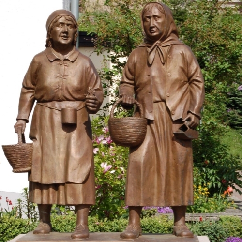 Bronzeskulptur Beerweiber Dammersbach