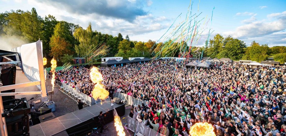 Festival Open-Air Hünfeld Festplatz Menschenmenge