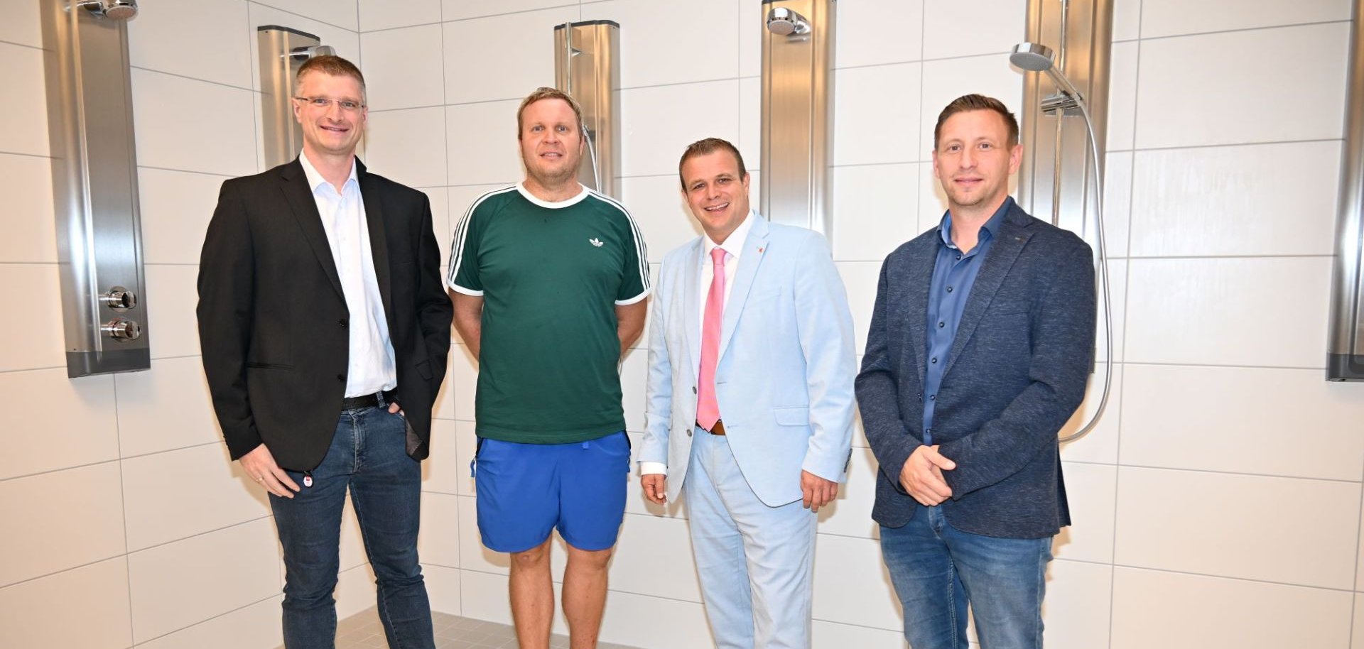 Gruppenbild in der Damendusche 